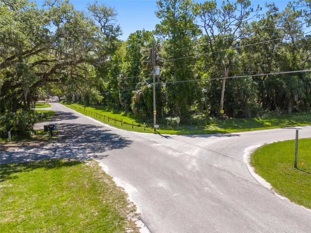 0 HICKORY AVENUE Yankeetown, FL 34498