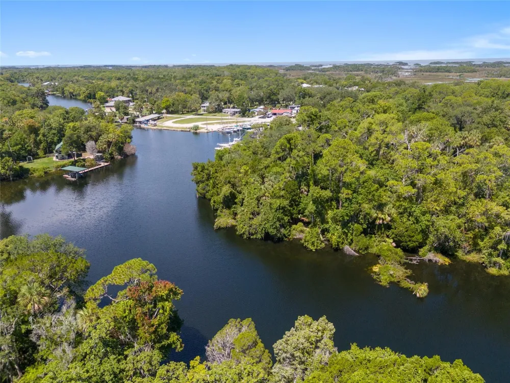 0 HICKORY AVENUE Yankeetown, FL 34498