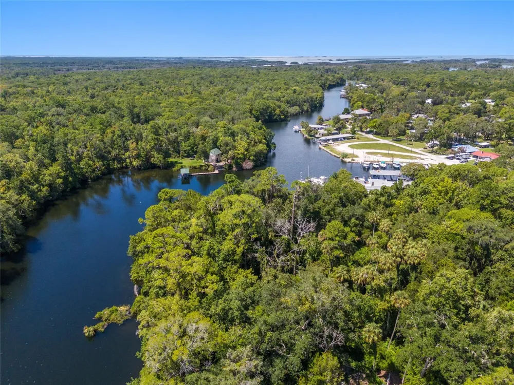 0 HICKORY AVENUE Yankeetown, FL 34498