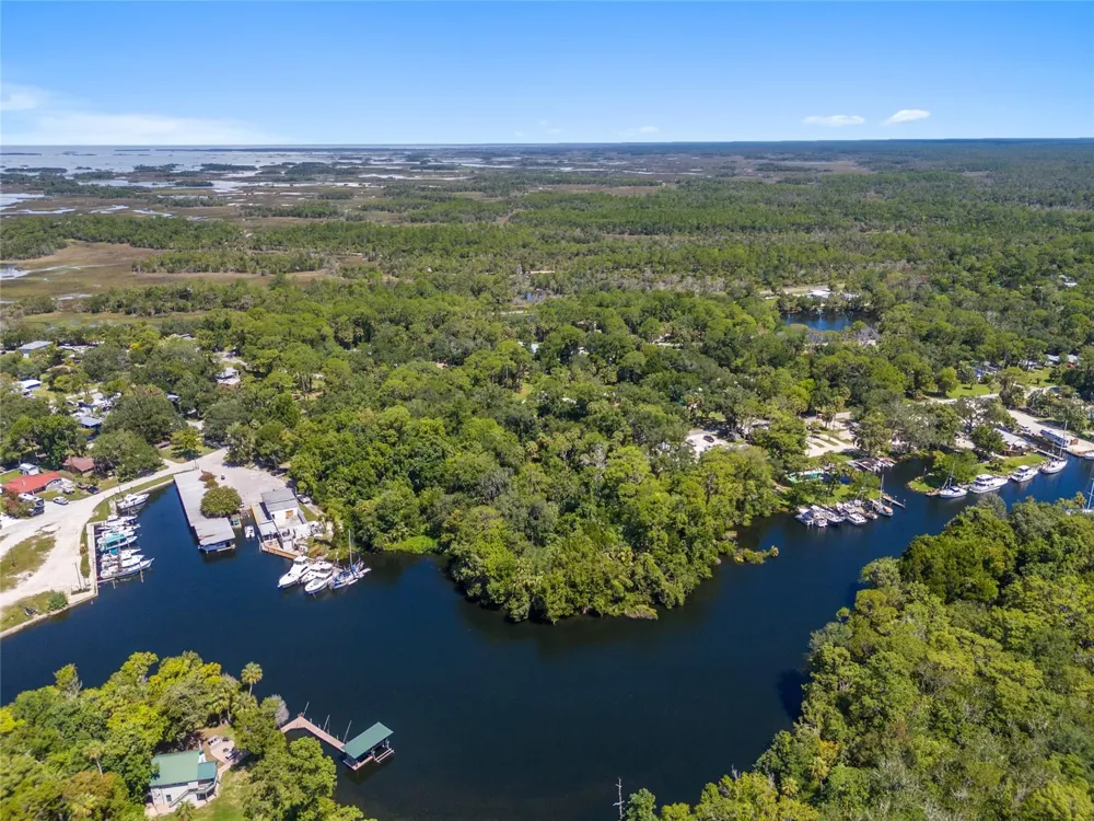 0 HICKORY AVENUE Yankeetown, FL 34498