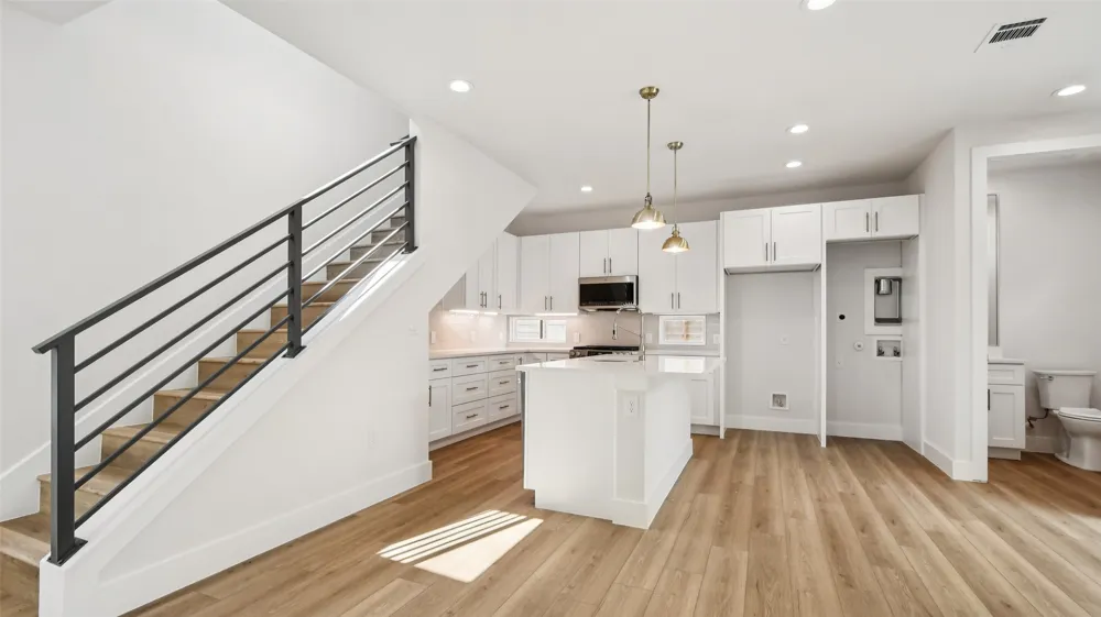 9104 Georgian Drive Austin, TX 78753