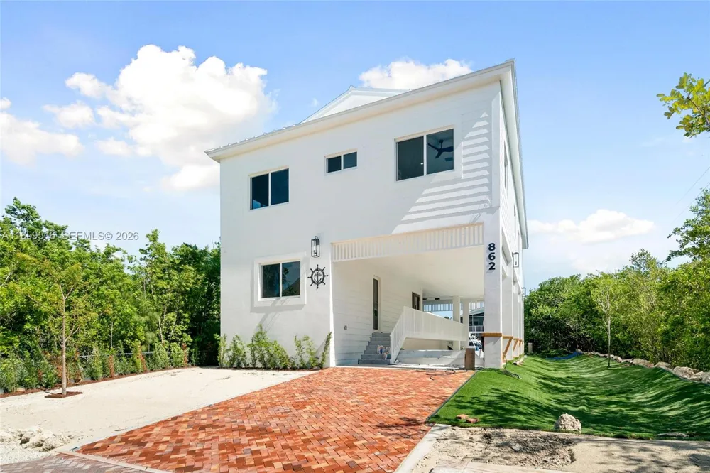 862 Cardinal Ln Key Largo, FL 33037