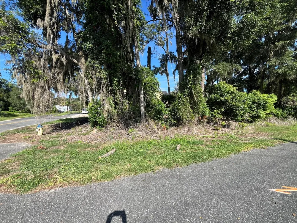 214 NW 12TH AVENUE Gainesville, FL 32601
