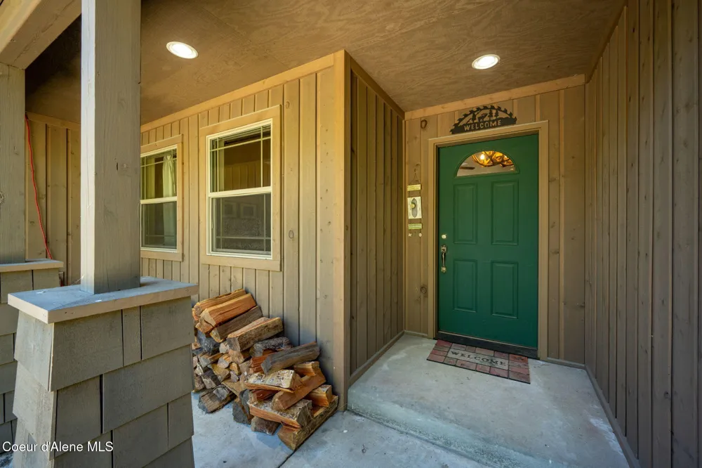96 Tracy Lane Priest Lake, ID 83856