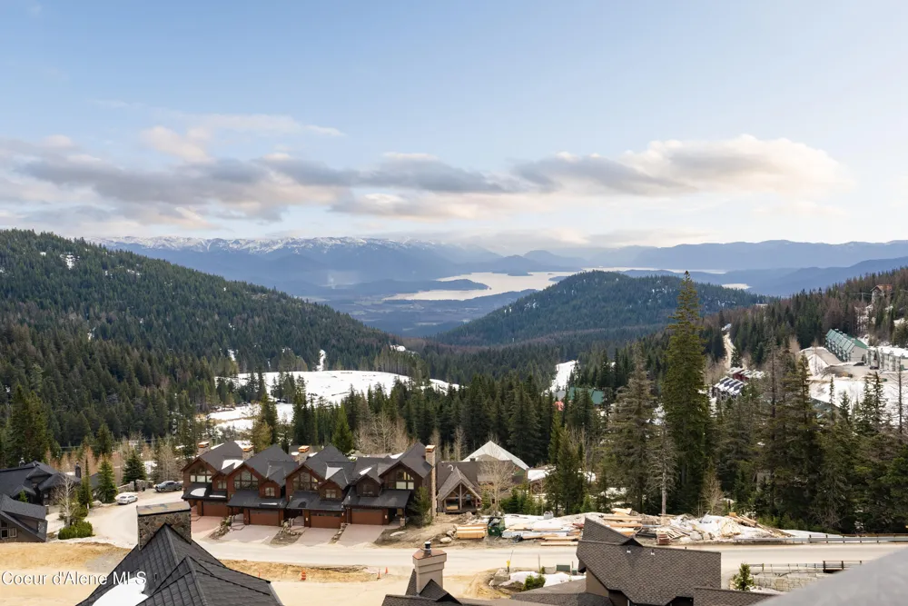 124 Village Lane #418 Sandpoint, ID 83864