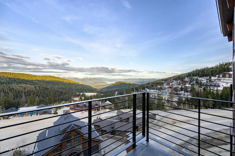 124 Village Lane #418 Sandpoint, ID 83864
