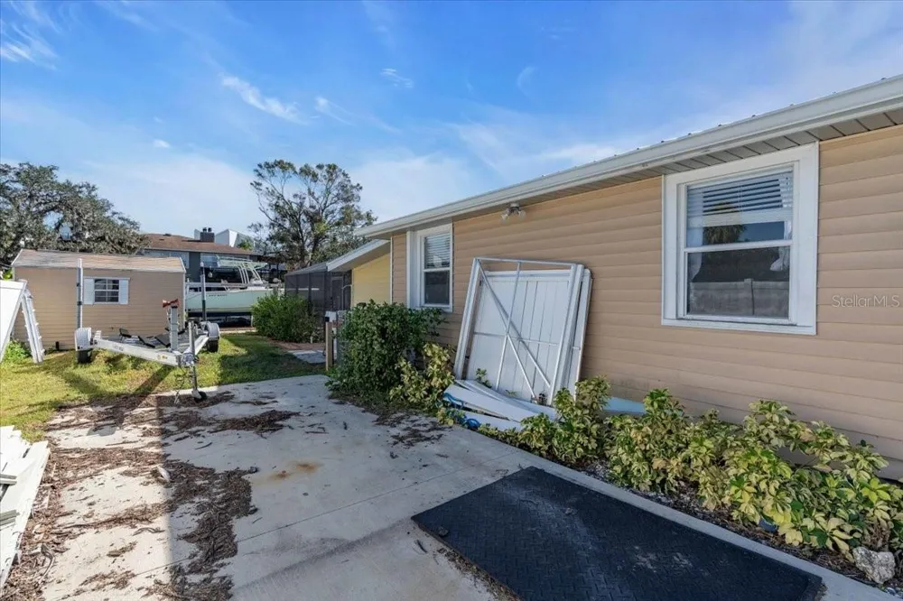 524 PALM AVENUE Ellenton, FL 34222