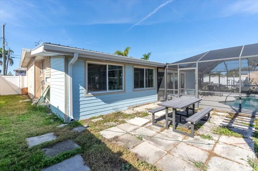 524 PALM AVENUE Ellenton, FL 34222