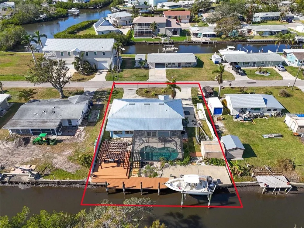 524 PALM AVENUE Ellenton, FL 34222