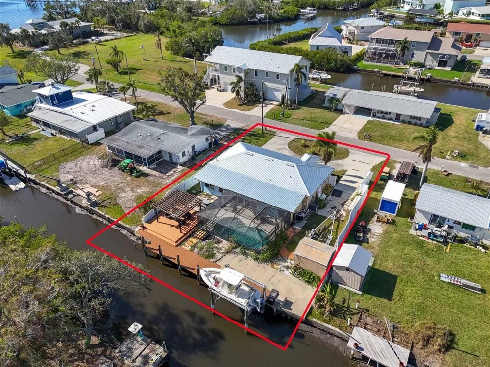 524 PALM AVENUE Ellenton, FL 34222