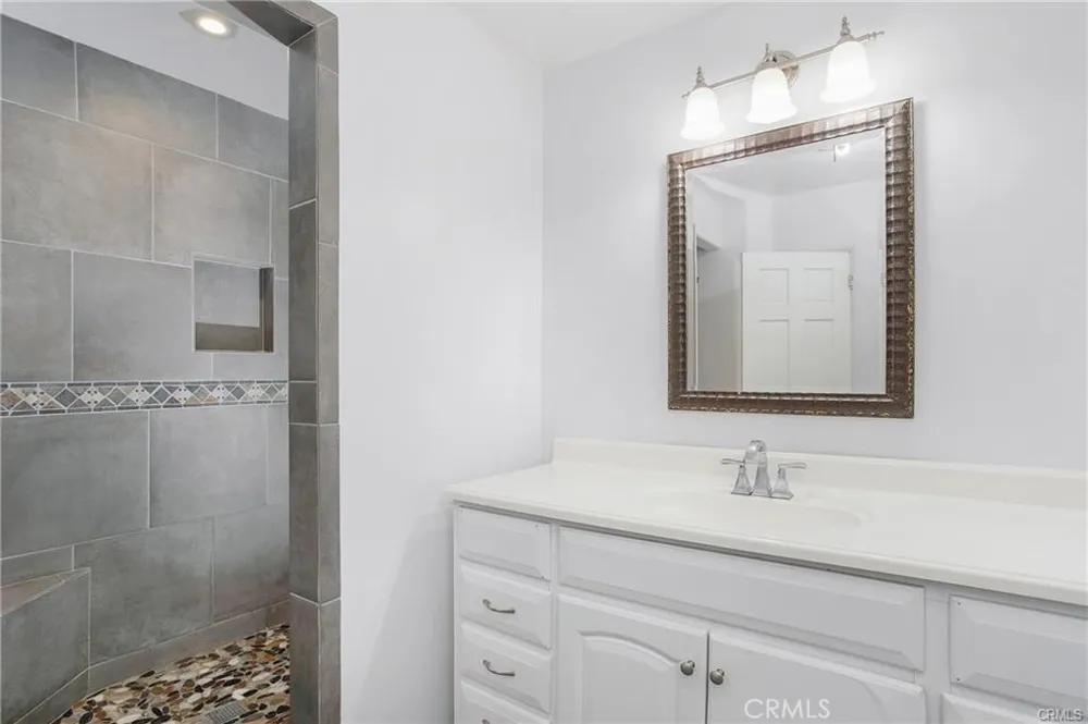251 Avenida Del Mar San Clemente, CA 92672
