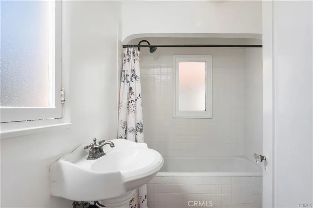 251 Avenida Del Mar San Clemente, CA 92672