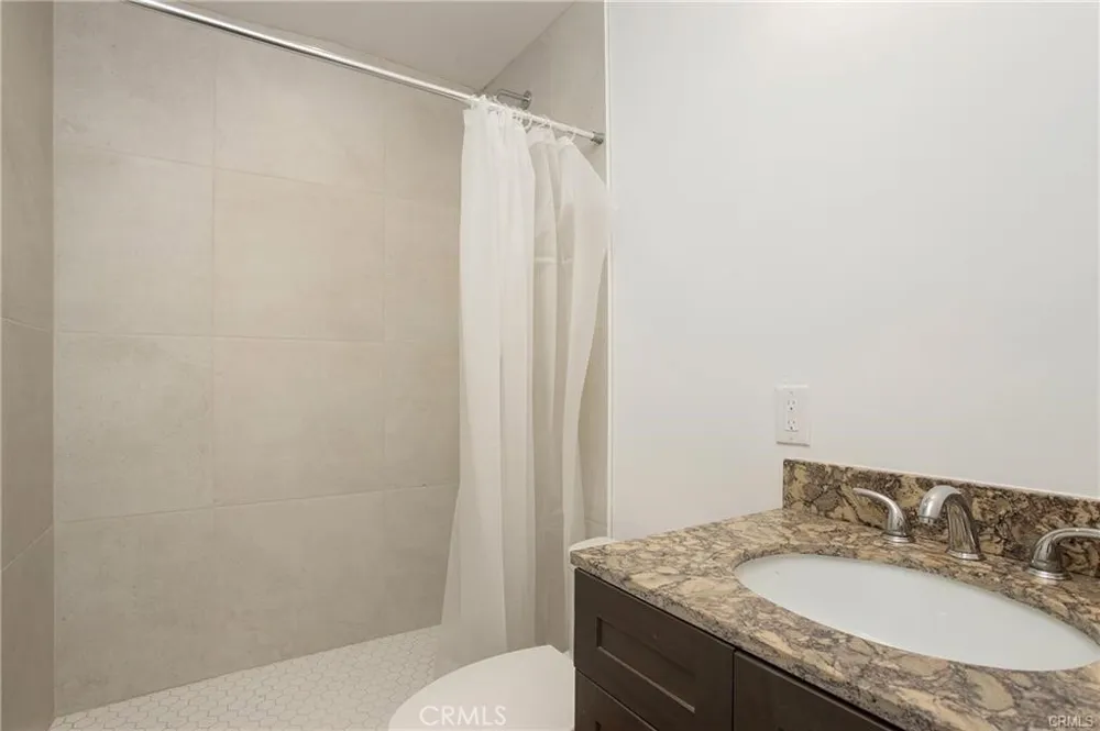 251 Avenida Del Mar San Clemente, CA 92672