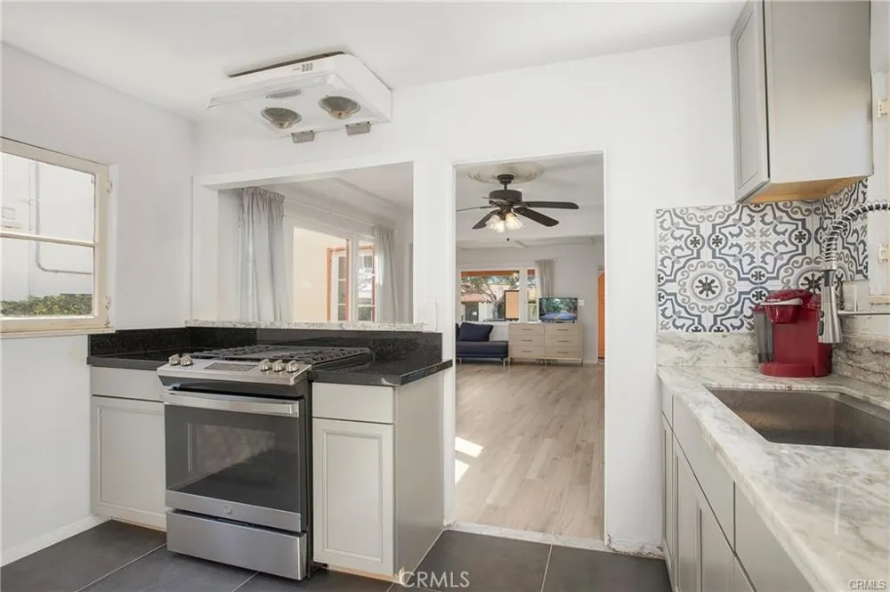 251 Avenida Del Mar San Clemente, CA 92672