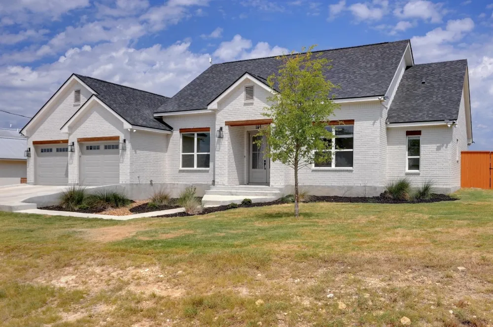 105 Jacob Dearing Street Blanco, TX 78606