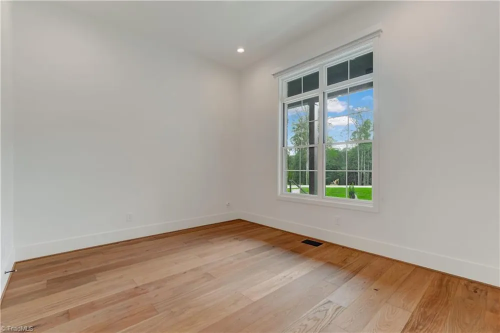 7618 Pemberley Drive Oak Ridge, NC 27310