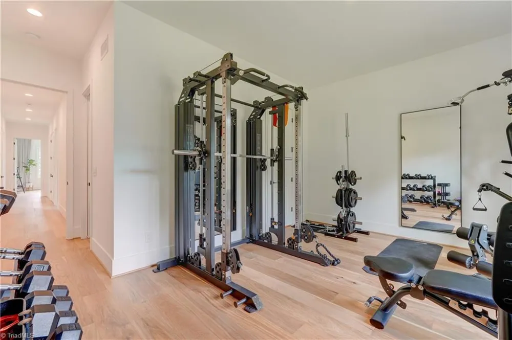 7618 Pemberley Drive Oak Ridge, NC 27310