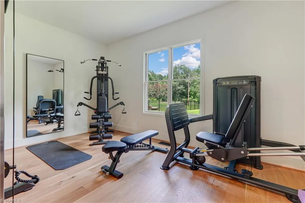 7618 Pemberley Drive Oak Ridge, NC 27310