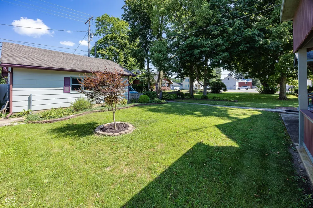 116 W Main Street Knightstown, IN 46148