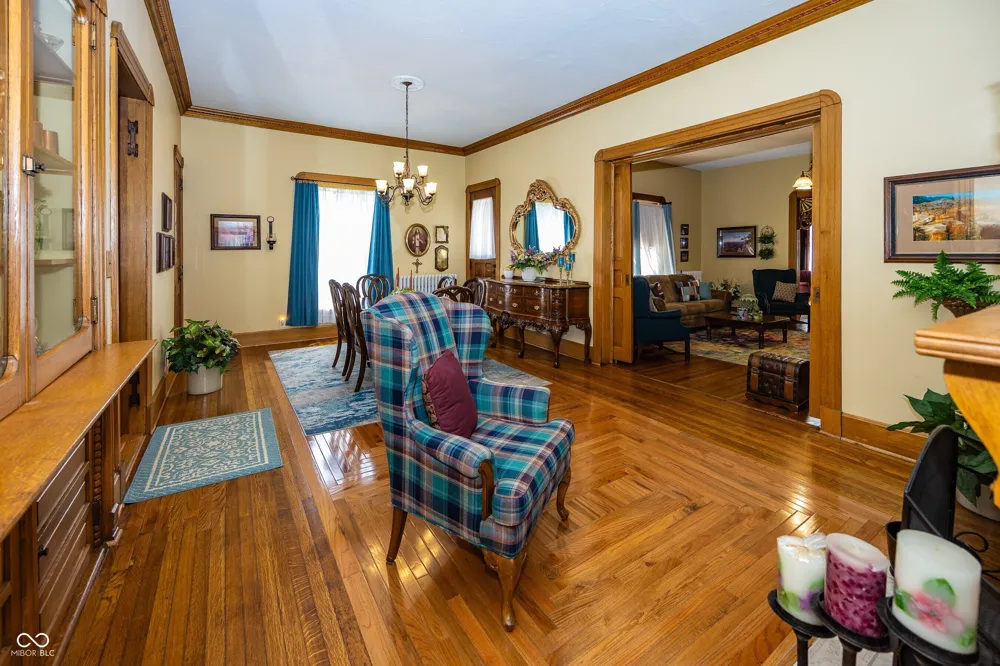 116 W Main Street Knightstown, IN 46148
