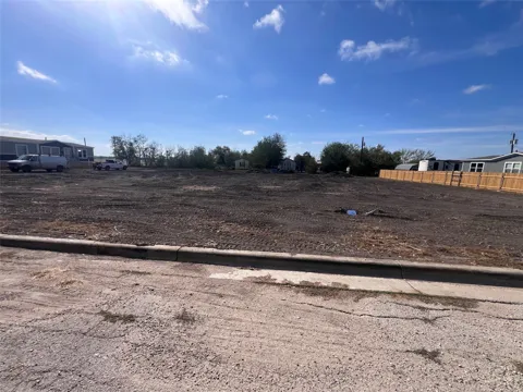 706 E Pecan Street