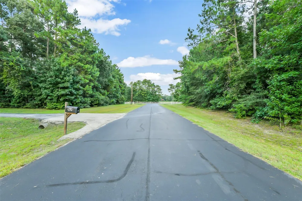 27987 Bridle Avenue Waller, TX 77484