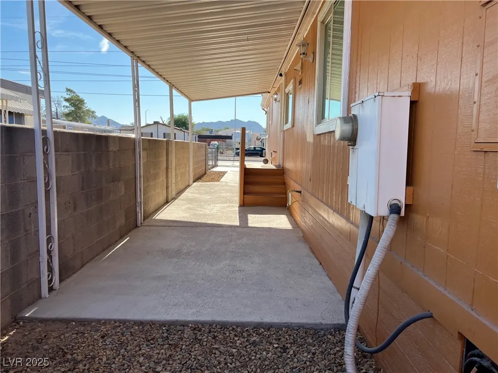 2273 Toiyabe Street Las Vegas, NV 89156