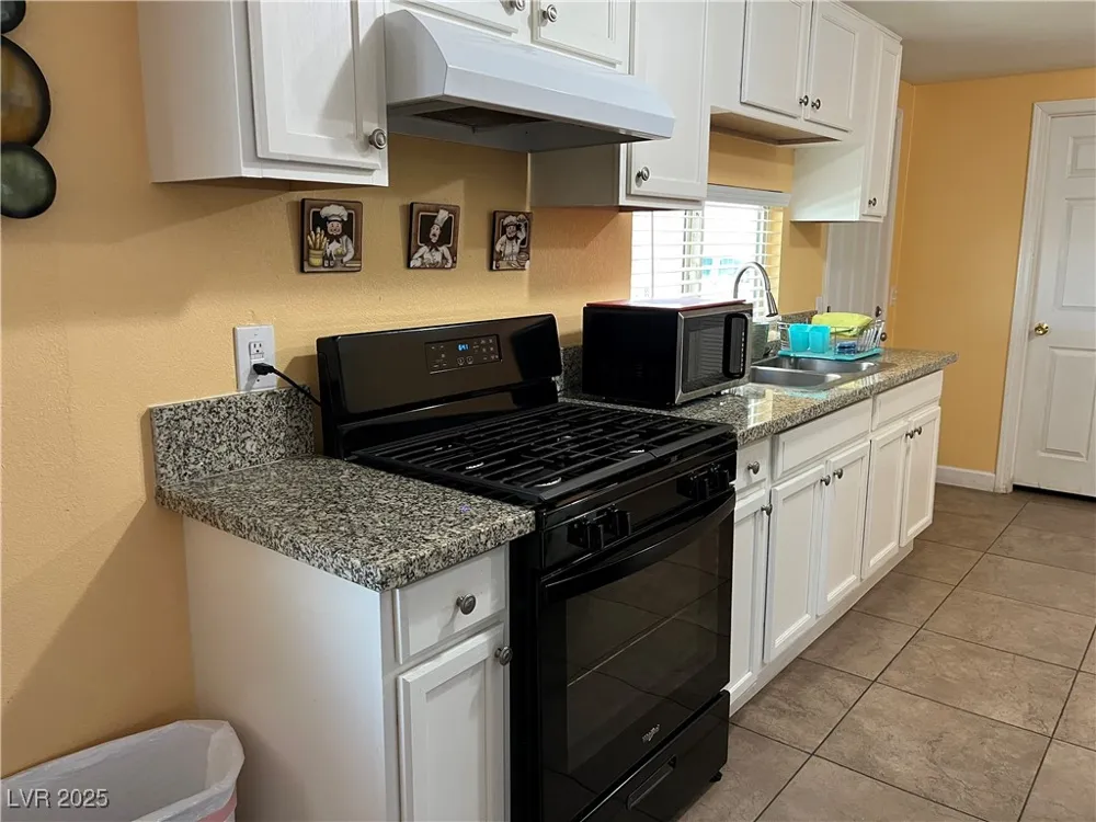 2273 Toiyabe Street Las Vegas, NV 89156