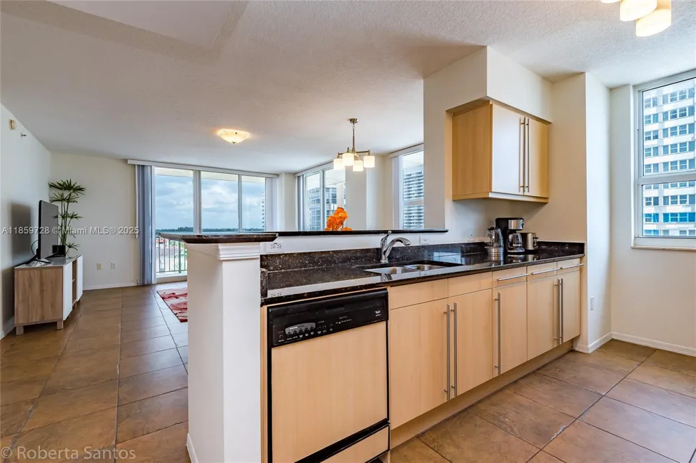 2080 S Ocean Dr #602 Hallandale Beach, FL 33009