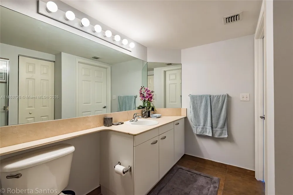 2080 S Ocean Dr #602 Hallandale Beach, FL 33009