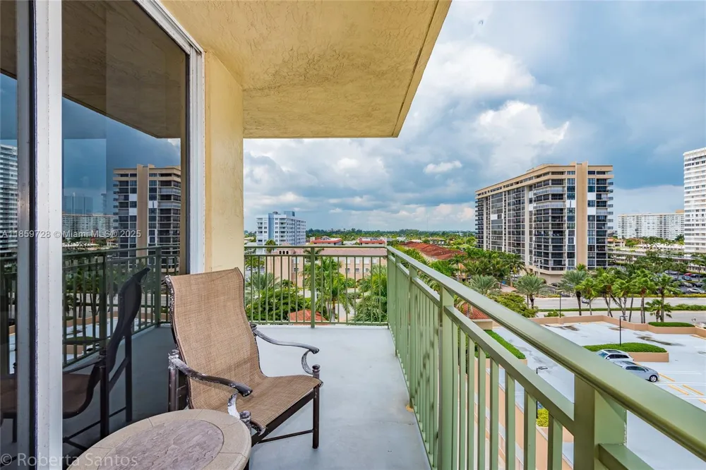 2080 S Ocean Dr #602 Hallandale Beach, FL 33009