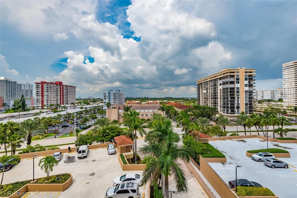 2080 S Ocean Dr #602 Hallandale Beach, FL 33009