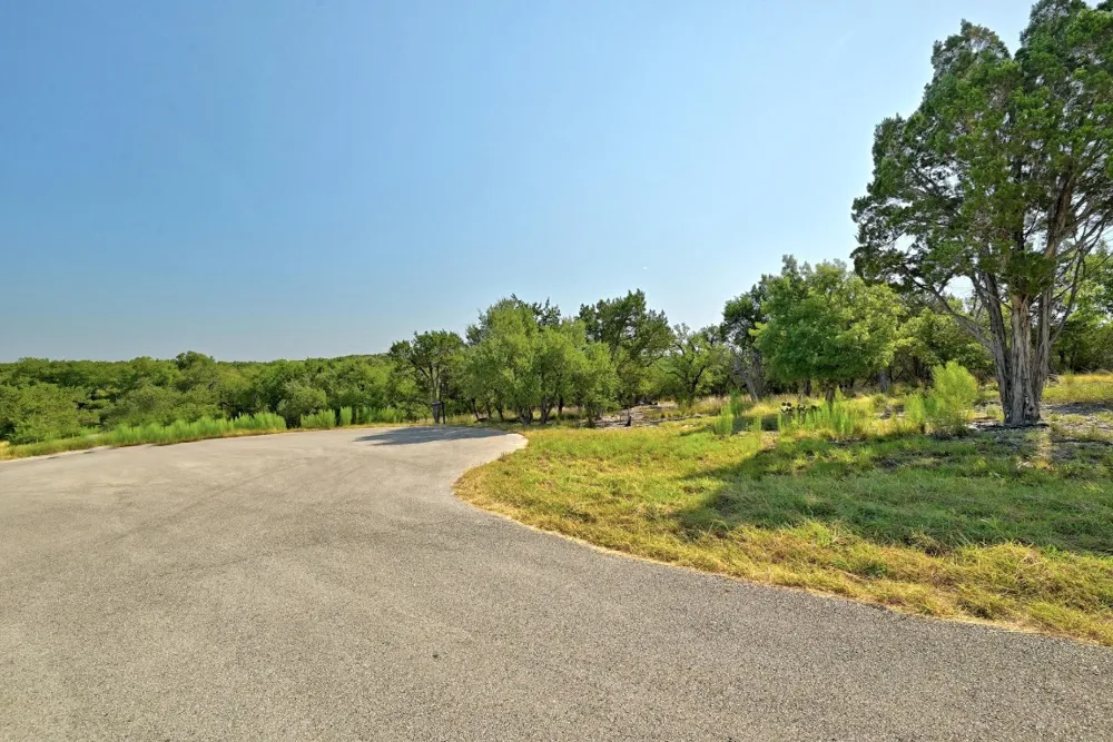 170 Night Wrangler Lane Driftwood, TX 78619