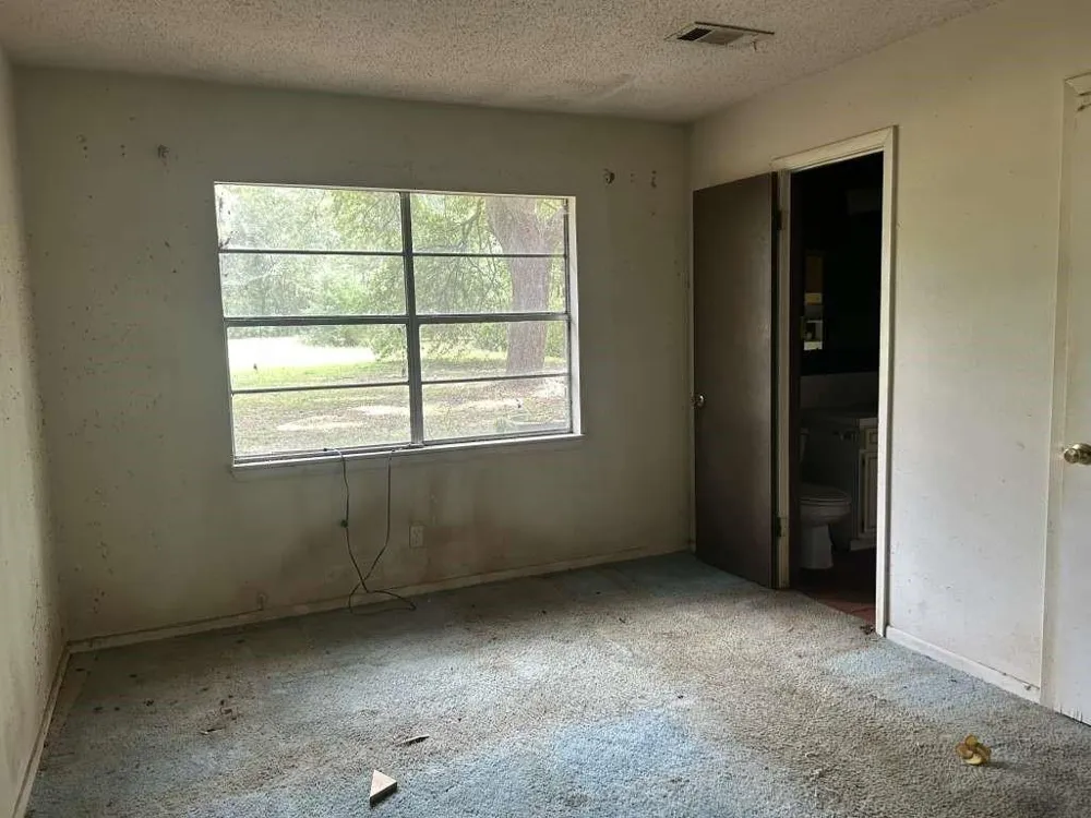 1806 S Elizabeth Avenue Kirbyville, TX 75956