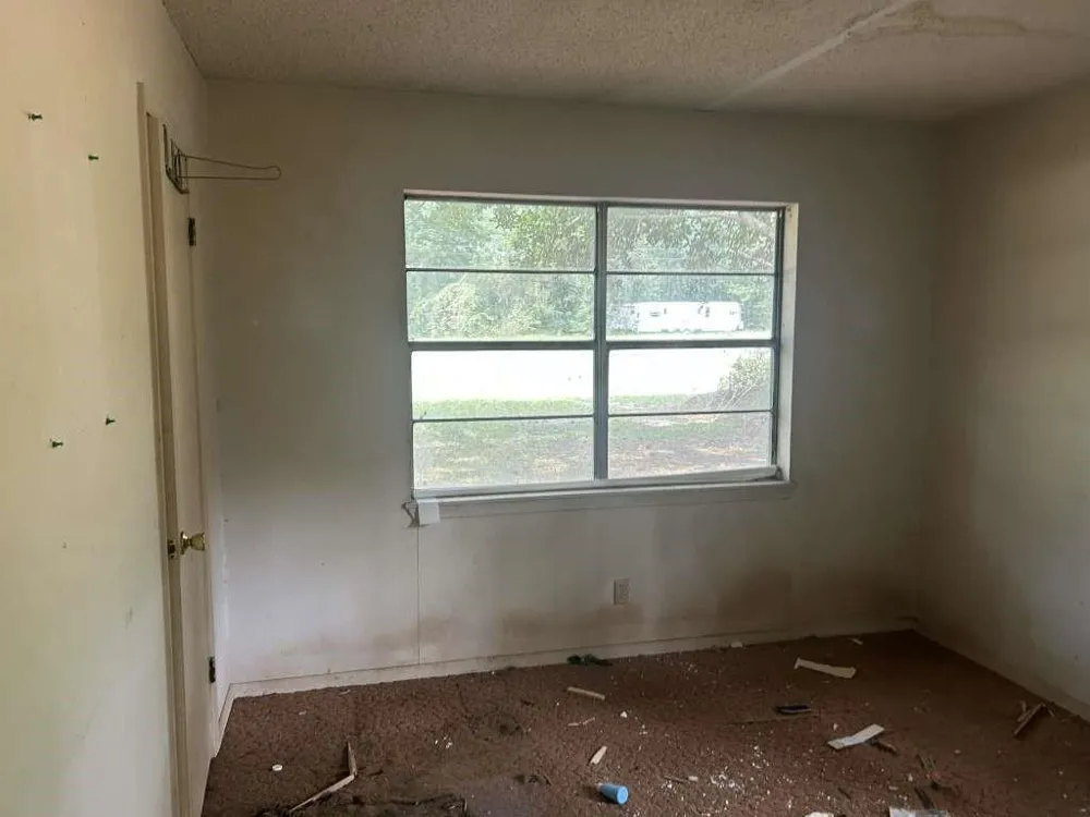 1806 S Elizabeth Avenue Kirbyville, TX 75956