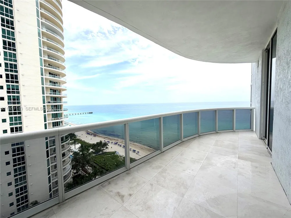 16001 Collins Ave #1402 Sunny Isles Beach, FL 33160