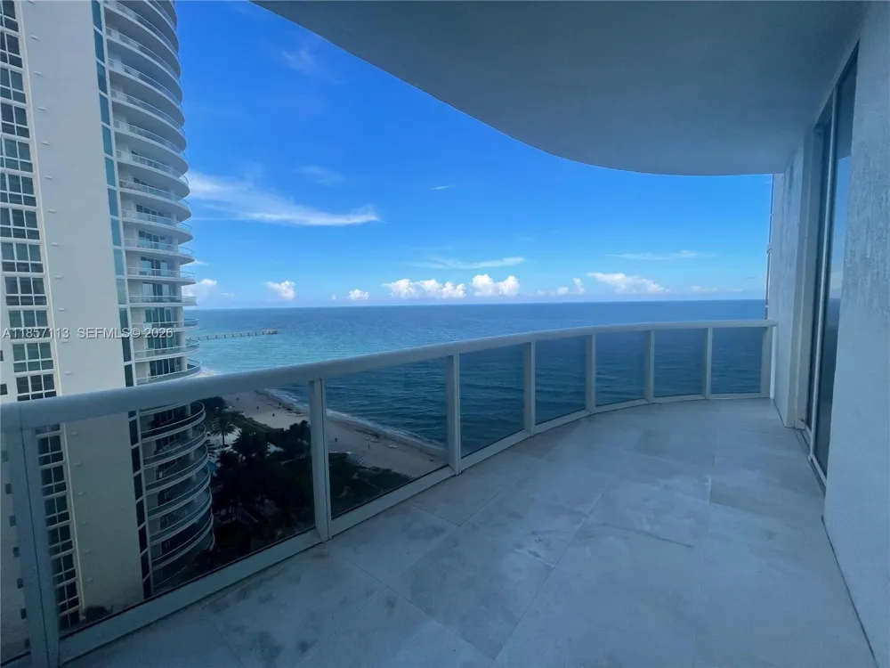 16001 Collins Ave #1402 Sunny Isles Beach, FL 33160