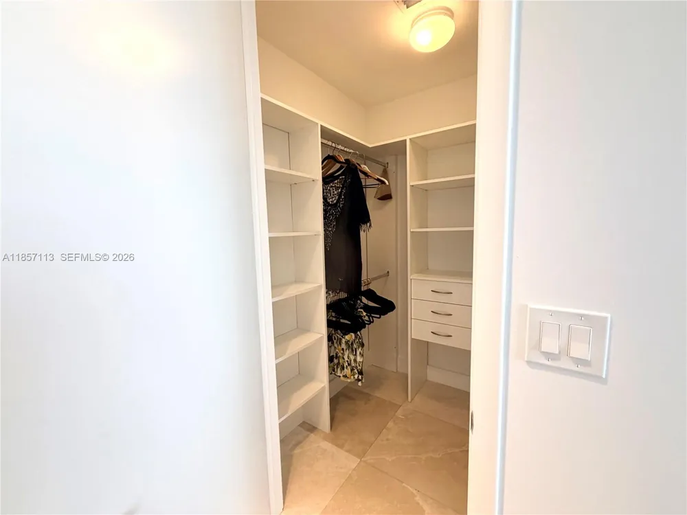16001 Collins Ave #1402 Sunny Isles Beach, FL 33160
