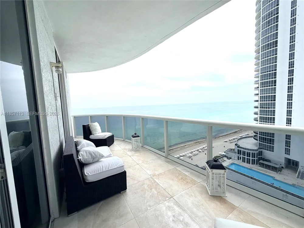 16001 Collins Ave #1402 Sunny Isles Beach, FL 33160