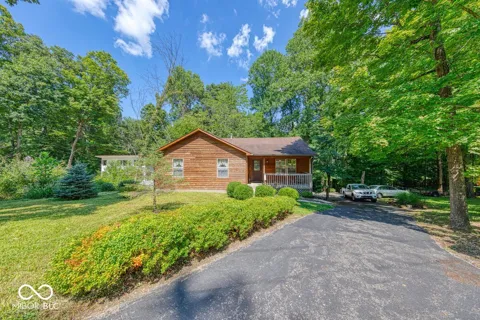 8157 Center Lake Road