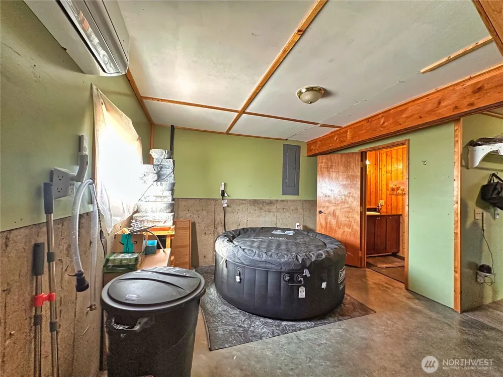 76 B Westlake Road Oroville, WA 98844