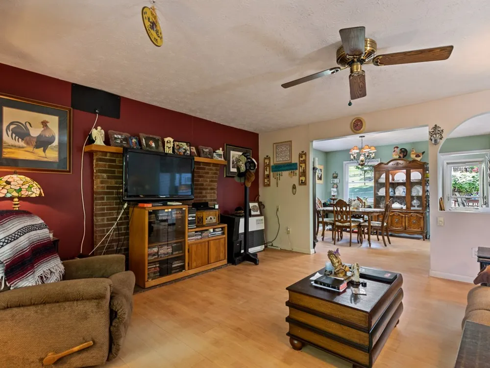Vista Dr Clyde, NC 28721