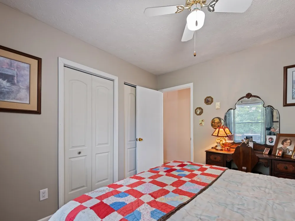 Vista Dr Clyde, NC 28721