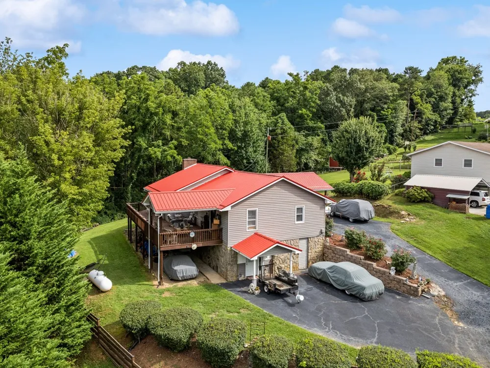 Vista Dr Clyde, NC 28721