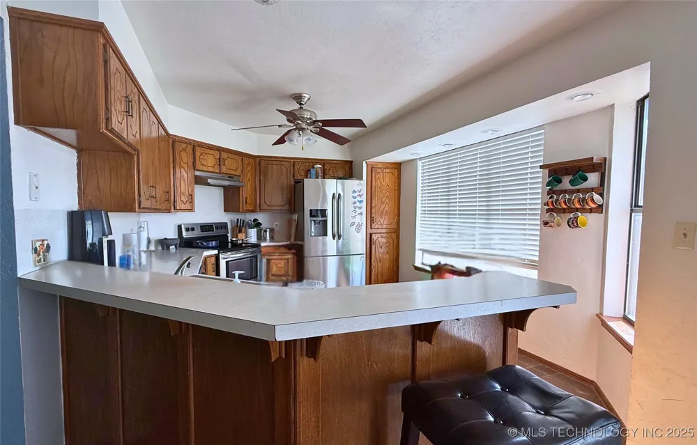 705 Shirley Madill, OK 73446