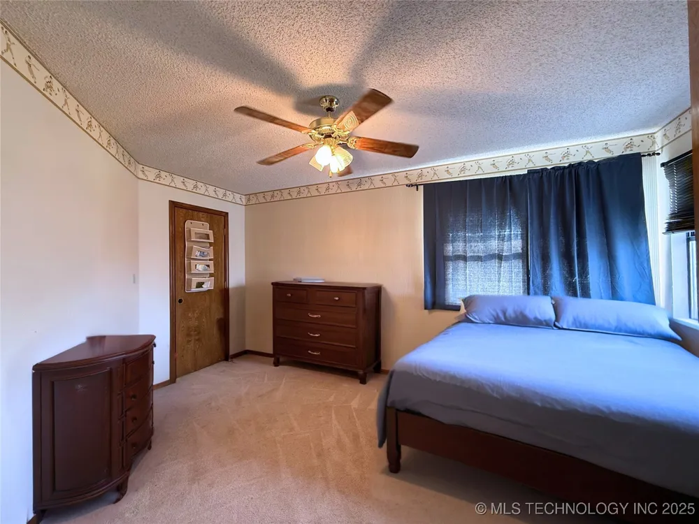 705 Shirley Madill, OK 73446