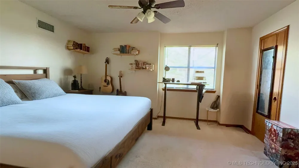 705 Shirley Madill, OK 73446
