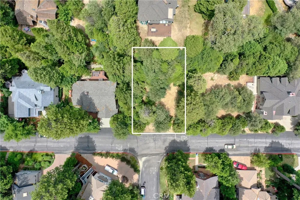 27513 Meadow Bay Drive Lake Arrowhead, CA 92352