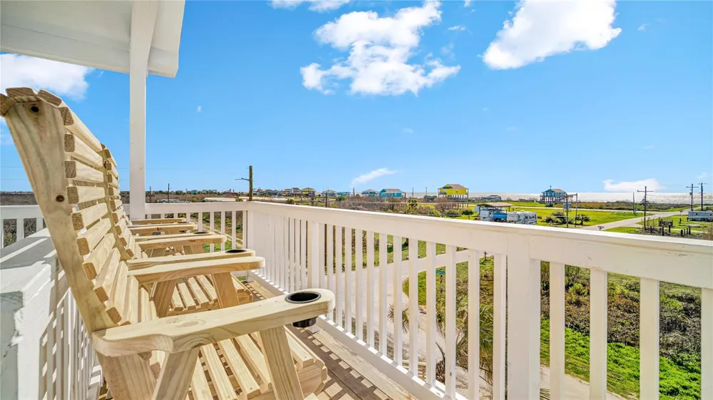 1038 Victoria Lane Gilchrist, TX 77617