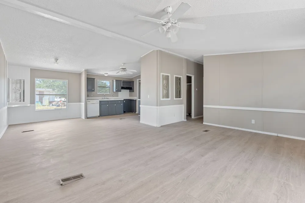 1385 Pettytown Road Dale, TX 78616
